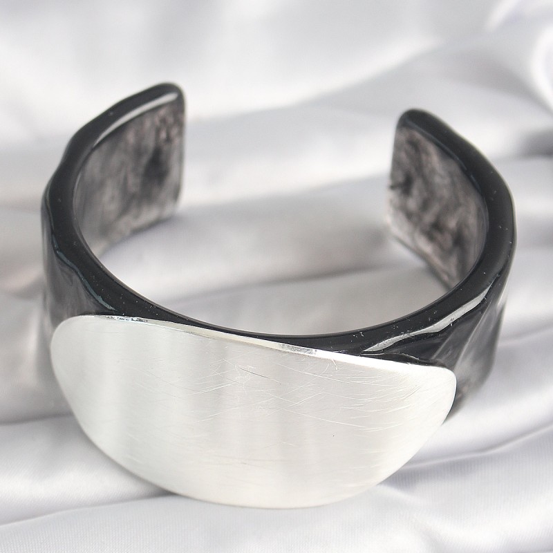 Siyah Mermer Desen Akrilik Plastik Gümüş Oval Plaka Model Vintage Kadın Bilezik