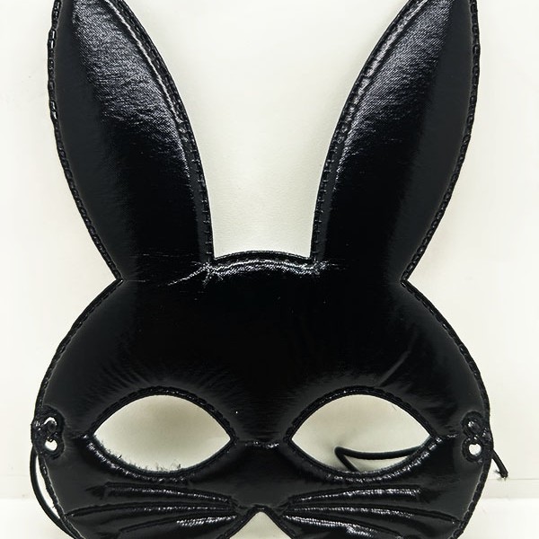 Siyah Renk Kumaş Malzemeden İmal Eva Tavşan Maskesi