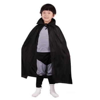 Siyah Renk Yakalı Çocuk Pelerin