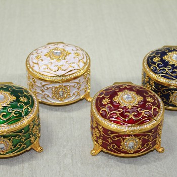 Swarovski Taşlı Kutu Model 3