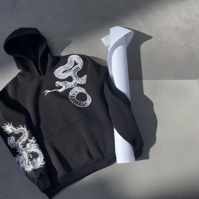 Uzun Kol Kapüşonlu Baskılı SweatShirt - Siyah -