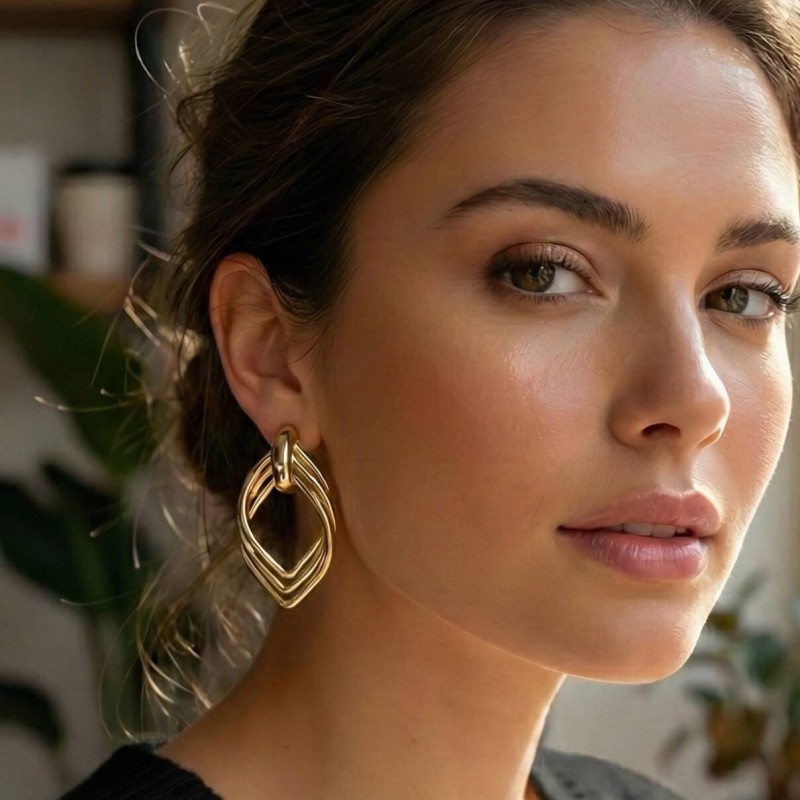 Vintage Gold Renk Pirinç Kadın Küpe