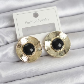 Vintage Model Siyah Gold Renk Pirinç Kadın Küpe