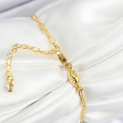 VIP Pirinç Zirkon Taşlı Çiçek Model Gold Renk Kadın Bileklik