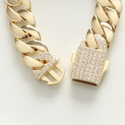 Vip Seri Pirinç Ortası Zirkon Taşlı Gold Renk Gurmet Bileklik