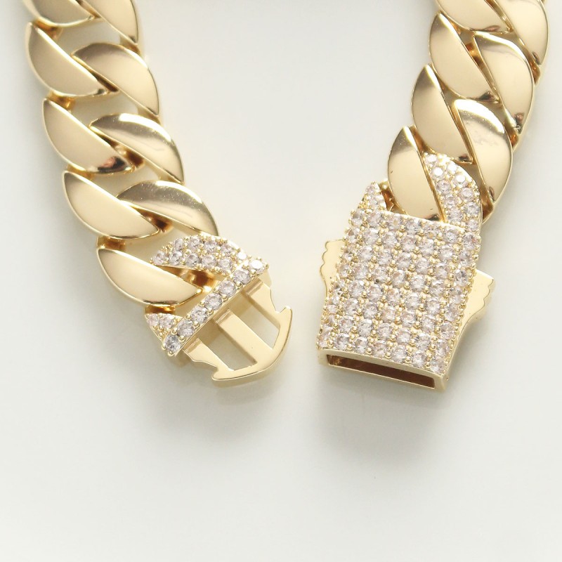 Vip Seri Pirinç Ortası Zirkon Taşlı Gold Renk Gurmet Bileklik