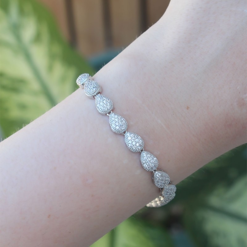 Vip Seri Pirinç Zirkon Taşlı Gümüş Renk Damla Model Bileklik