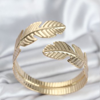 Yaprak Model Gold Renk Kadın Bileklik