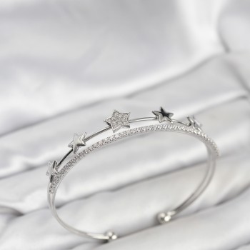 Yıldız Model Gümüş Renk Pirinç Kadın Bileklik