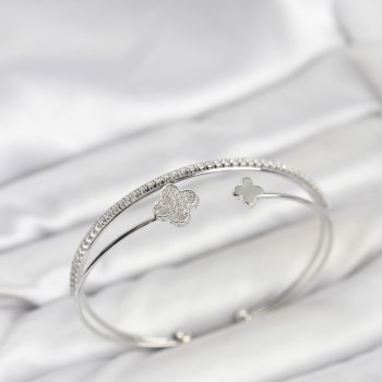 Yonca Model Pirinç Gümüş Renk Kadın Bileklik