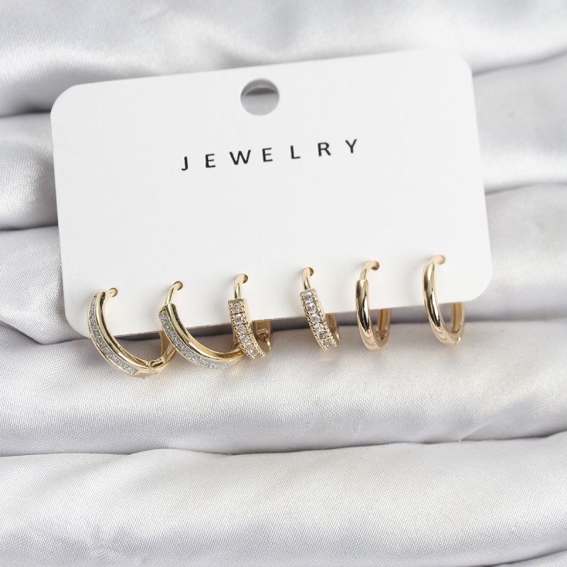 Zirkon Taşlı Gold Renk Pirinç Kadın Küpe Seti