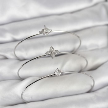 Zirkon Taşlı Gümüş Renk Yonca Model 3'lü Kadın Bileklik Kombini