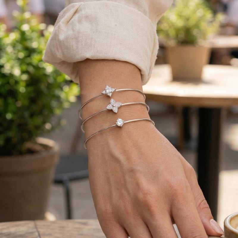 Zirkon Taşlı Gümüş Renk Yonca Model 3'lü Kadın Bileklik Kombini