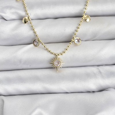 Zirkon Taşlı Kutup Yıldızı Model Pirinç Gold Renk Kadın Kolye