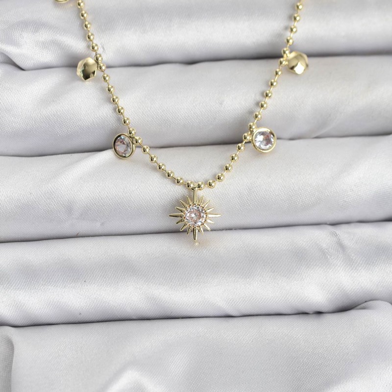 Zirkon Taşlı Kutup Yıldızı Model Pirinç Gold Renk Kadın Kolye