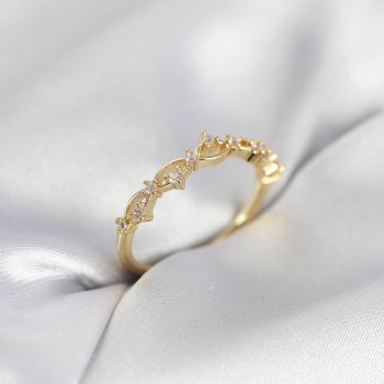 Zirkon Taşlı Pirinç Gold Renk Kadın Yüzük