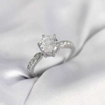 Zirkon Taşlı Tek Taş Model Gümüş Renk Kadın Yüzük